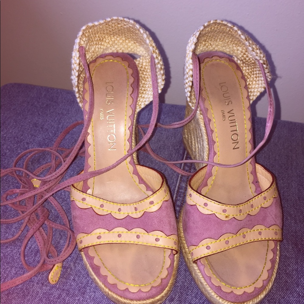 SOLD! LOUIS VUITTON Espadrilles - Picture 3 of 5